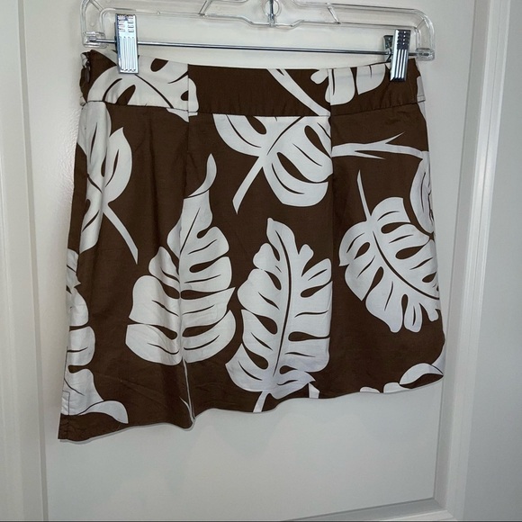 BCBGMAXAZRIA Brown Tropical Mini Skirt Sz 4 - Picture 7 of 17